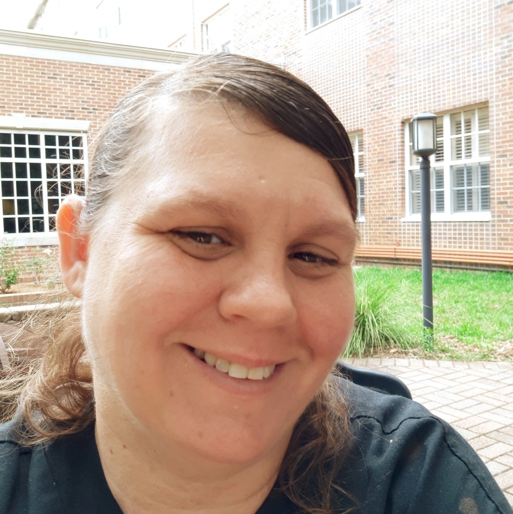 Meet your Posher, Laurie